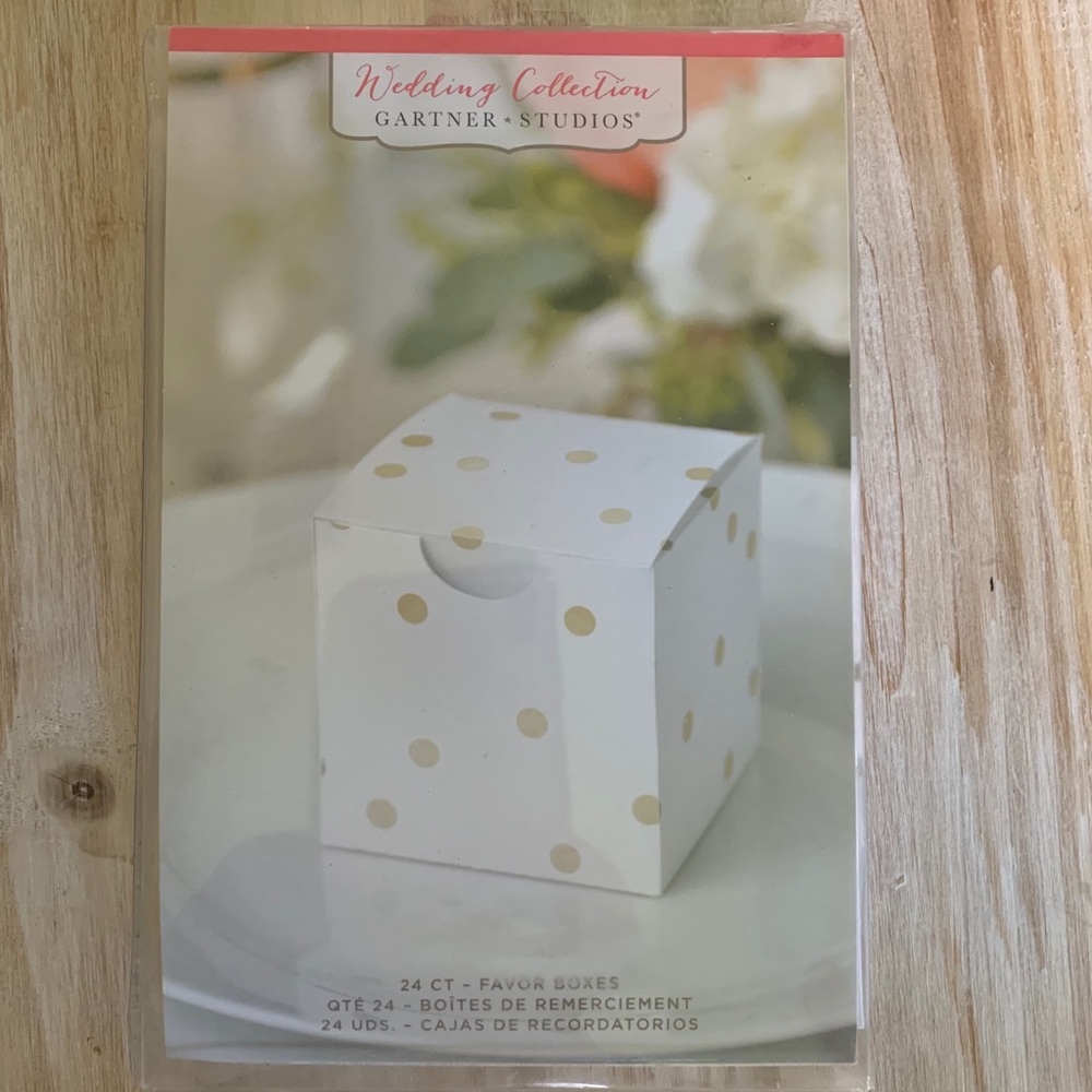 ADD-ON ITEM Gartner Studios 24 CT Favor Boxes